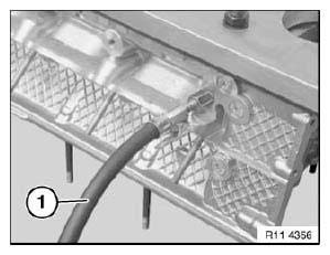 Cylinder Head With Cover