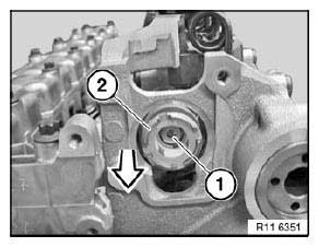 Cylinder Head With Cover