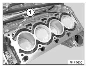 Cylinder Head With Cover