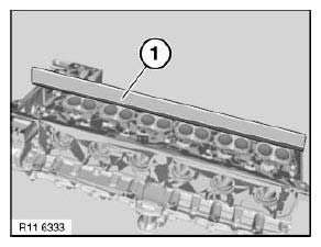 Cylinder Head With Cover