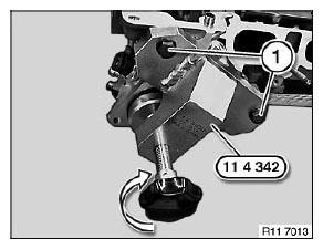 Cylinder Head With Cover