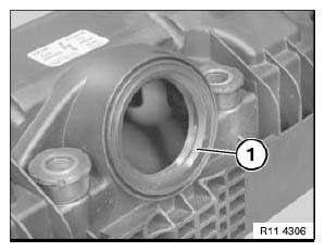 Cylinder Head With Cover